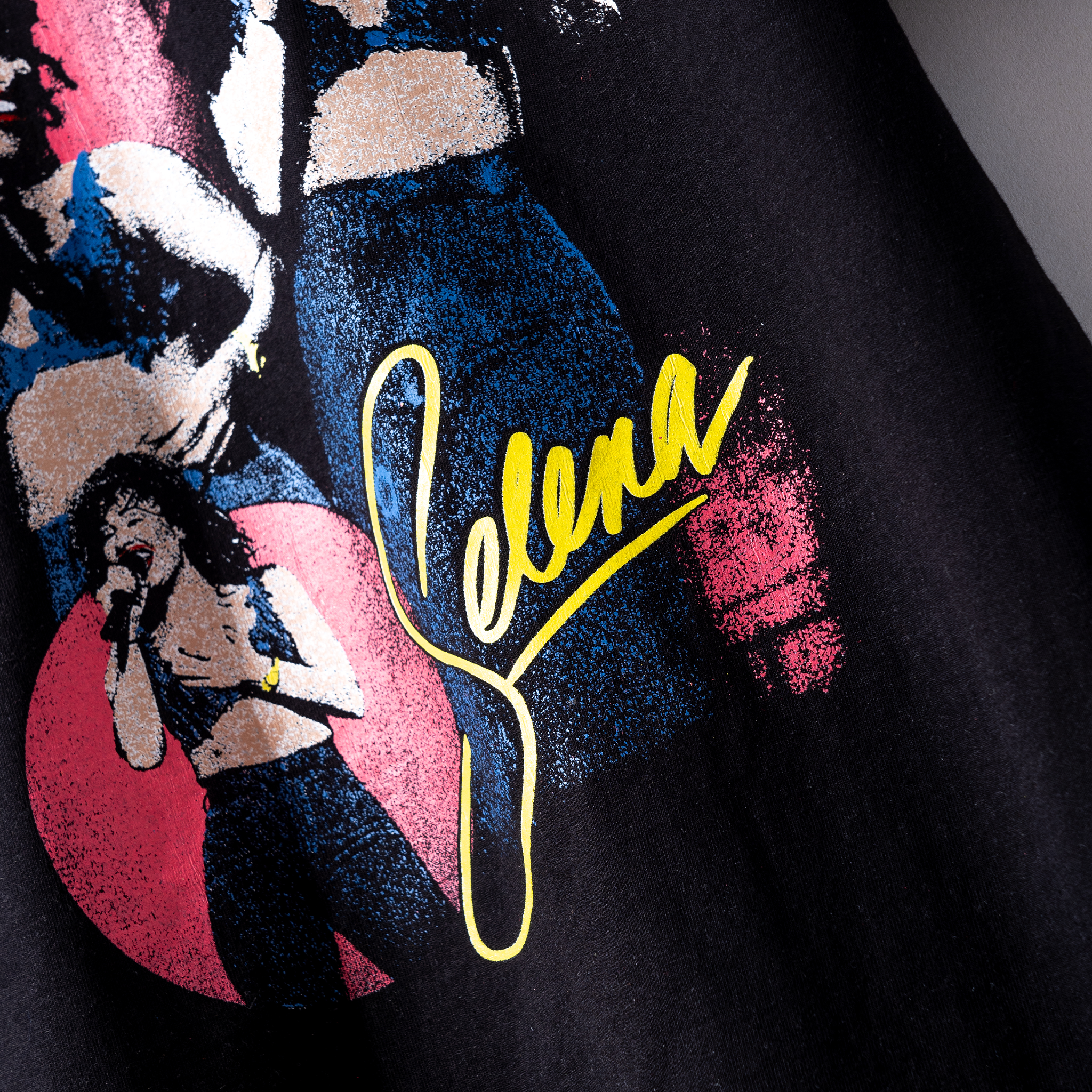 Selena Tee